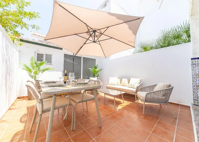 Andalusian Patio In Zahara, Steps From Beach